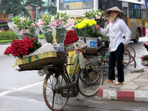 streetvendorhanoi
