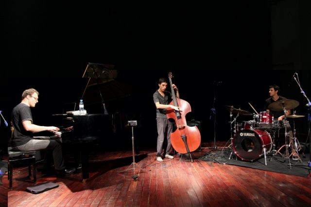Cedric Hanriot Trio 