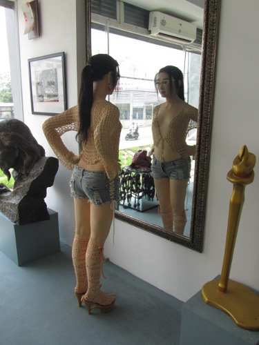 Art place at Nghi Tam l1