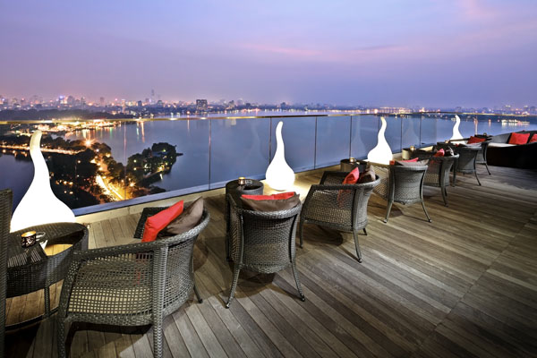 Summit Lounge Terasse