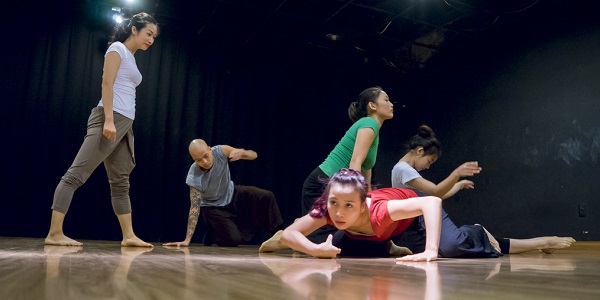 Europe Meets Asia in Contemporary Dance 2014 feature
