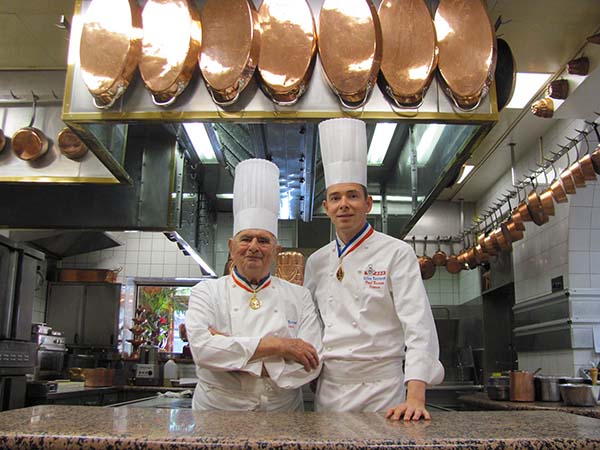 Gilles Reinhardt-Metropole Hanoi 2