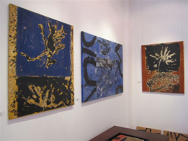 brownbluered-art vietnam gallery