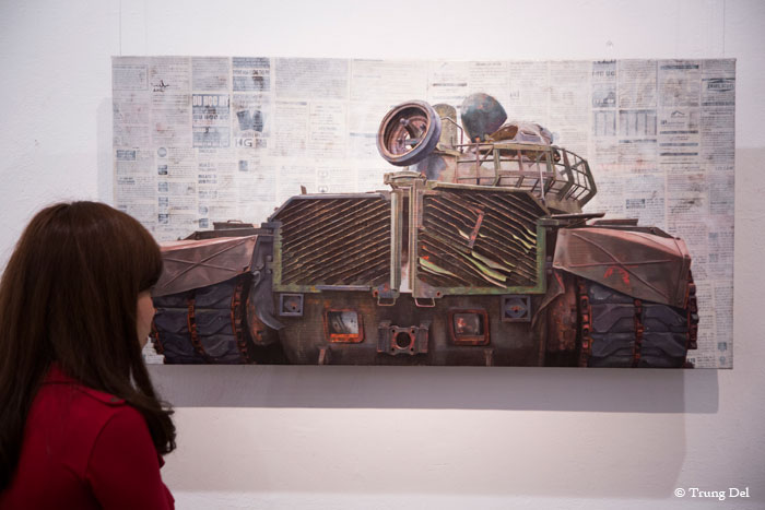 "Tank" by artist Nguyen Dinh Hoang Viet (2014, oil on newspaper)