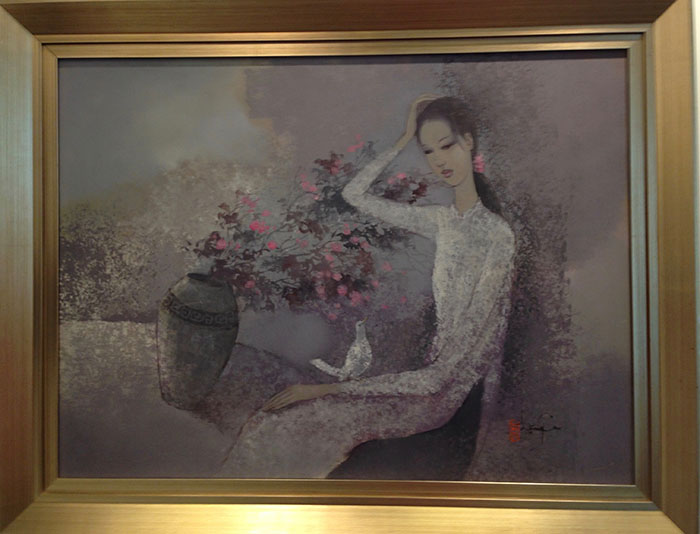 Young Lady with bird by Dang Can