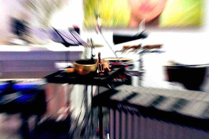improvised-acoustic-concert-season-fades