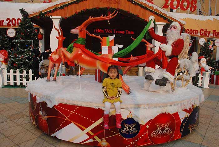 a-very-hanoi-christmas-photo-competition-and-exhibition