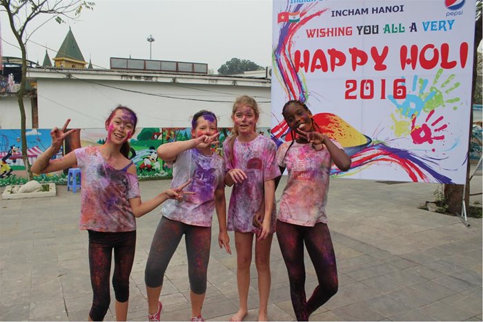 holi-2017-3