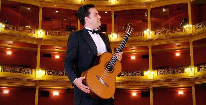 maurico-diaz-guitar-night